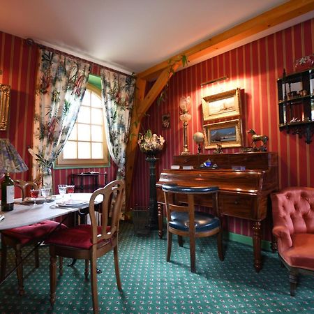 Le Val Clos, Appartement Dans Une Maison De Maitre 19E Tanlay Extérieur photo