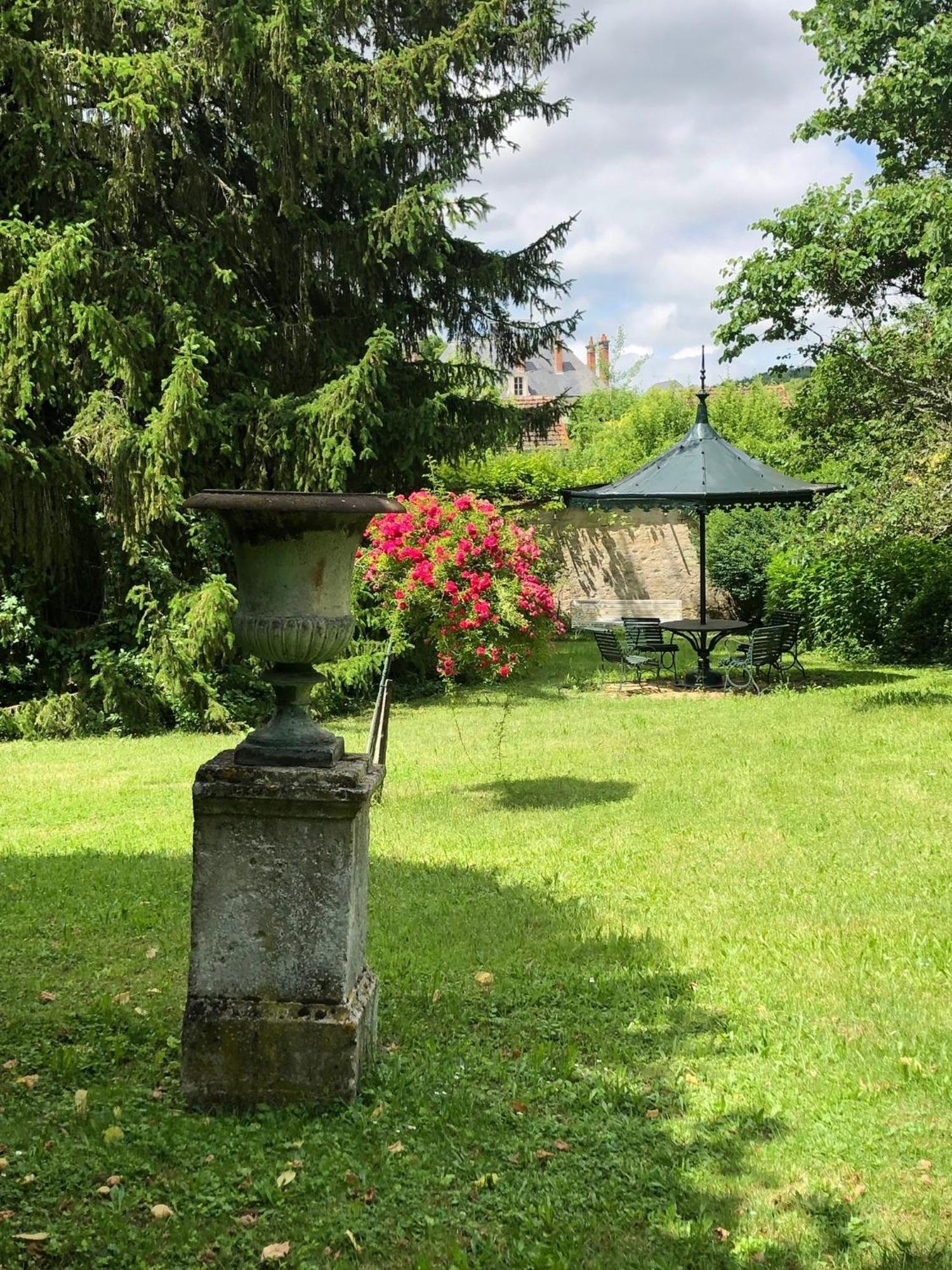 Le Val Clos, Appartement Dans Une Maison De Maitre 19E Tanlay Extérieur photo