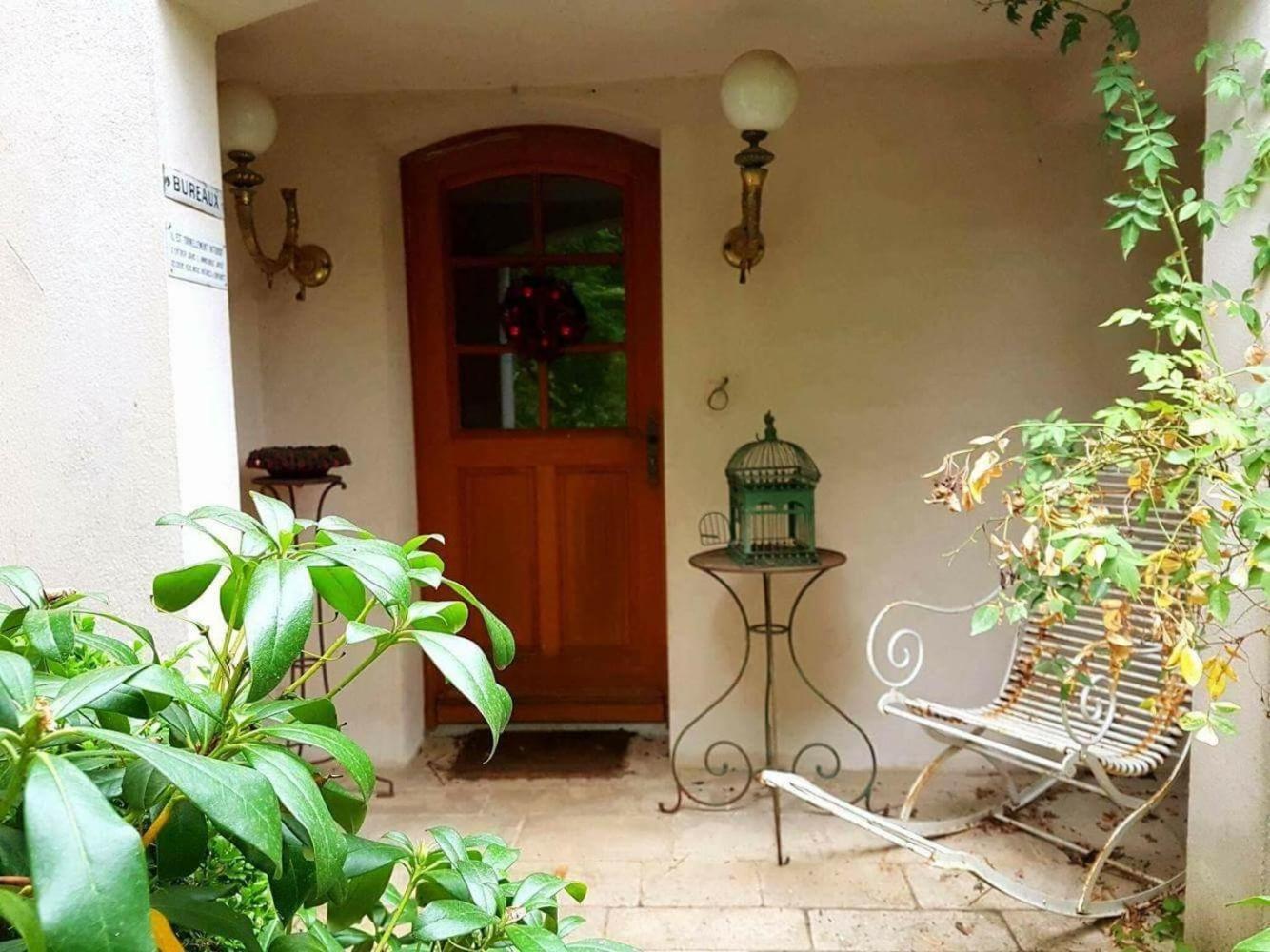 Le Val Clos, Appartement Dans Une Maison De Maitre 19E Tanlay Extérieur photo
