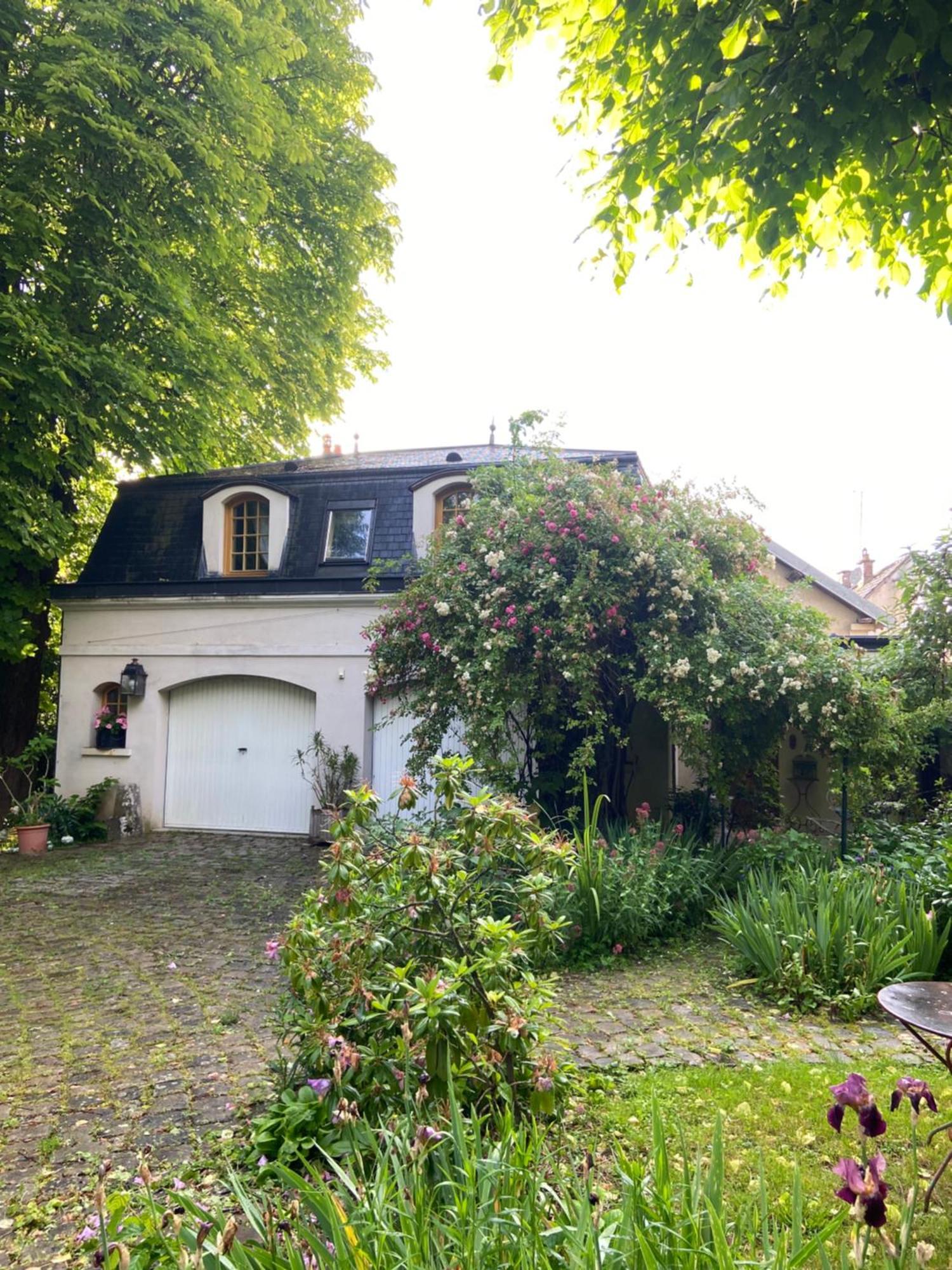 Le Val Clos, Appartement Dans Une Maison De Maitre 19E Tanlay Extérieur photo